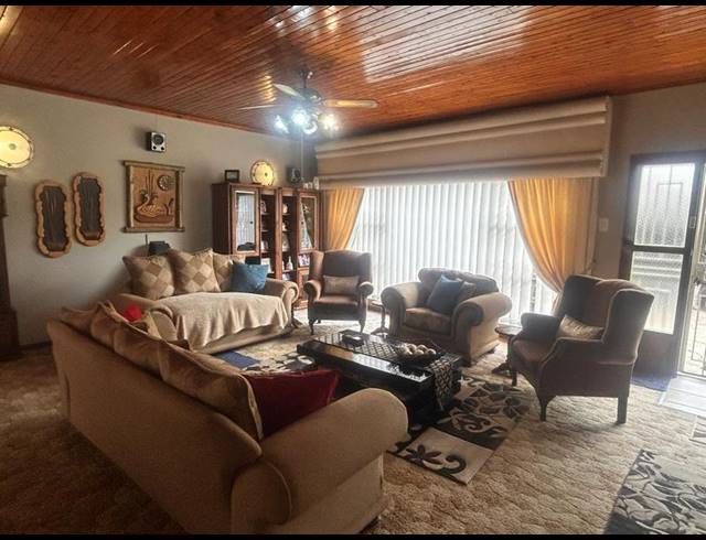 3 BEDROOM HOUSE FOR SALE IN MEYERVILLE